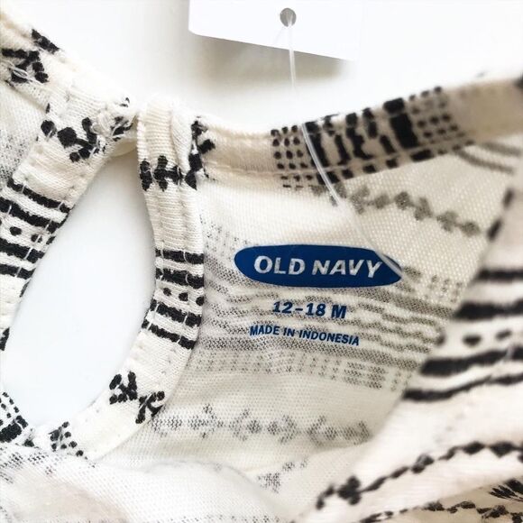 Old Navy NWT black/white fit & flare top 12-18m - Picture 3 of 4